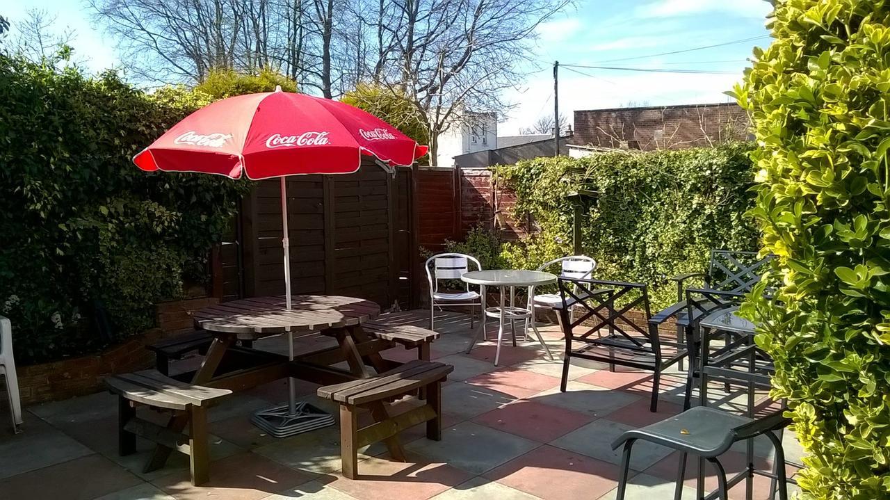 The Elbow Room Kirkcaldy Exterior photo